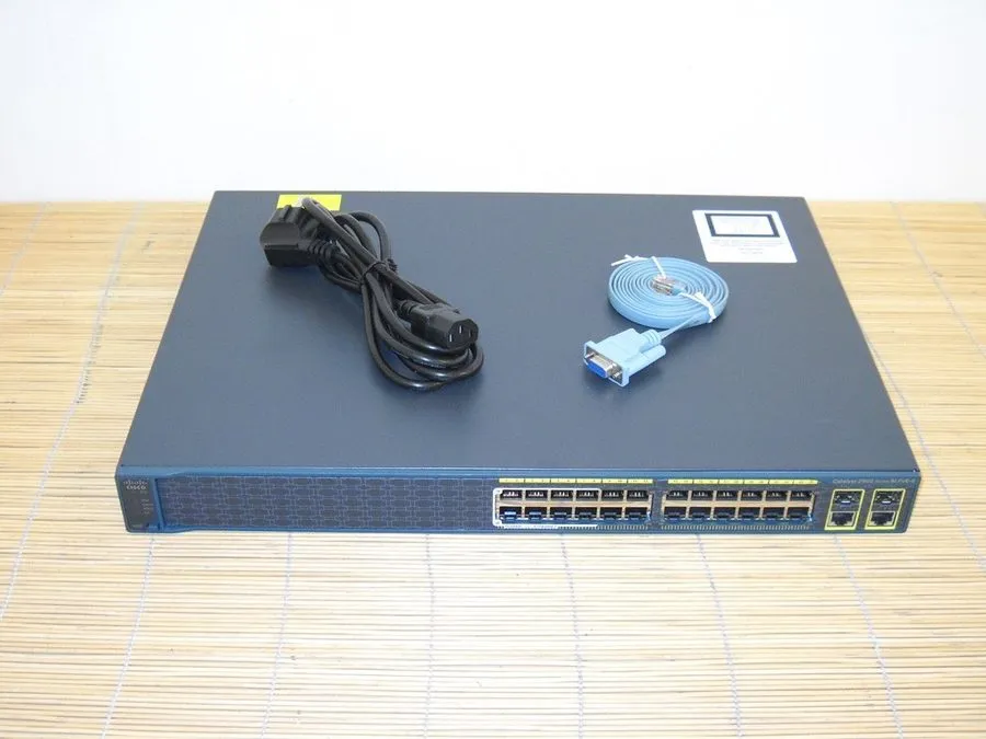 Коммутатор Cisco WS-C2960-24LC-S 24-Port 8 PoE + 2 Gigabit T/SFP Network Switch