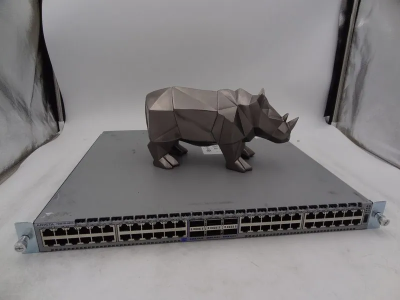 Коммутатор Arista DCS-7280TR-48C6-R 7280R 48x10GbE RJ45 (1/10G) & 6x100GbE QSFP