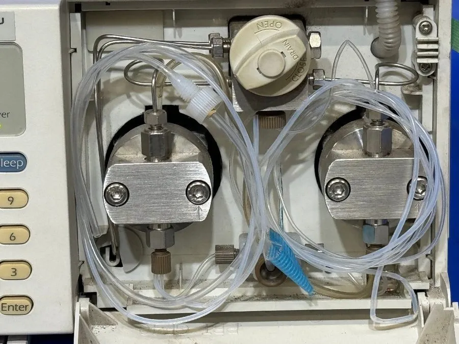 Хроматограф Shimadzu LC-10ADsp HPLC Semi-preparative Pump Good Condition — фото лота 3
