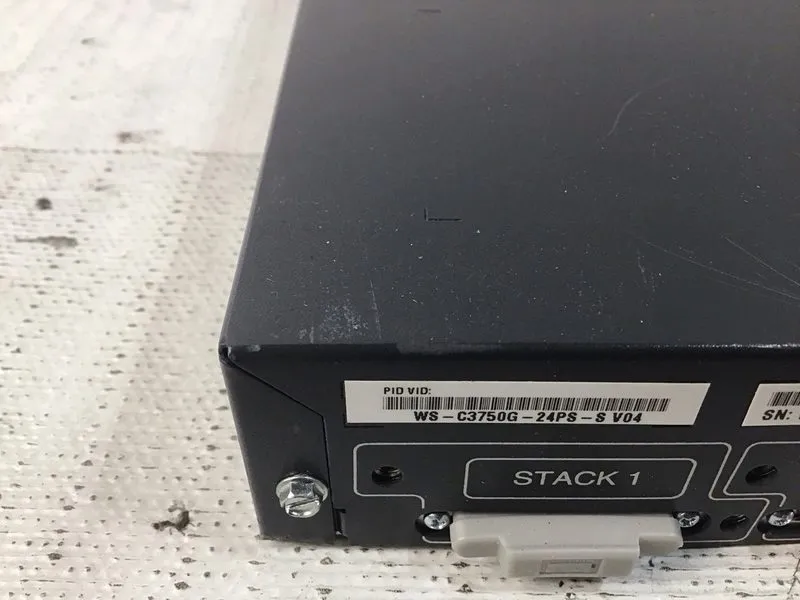 Коммутатор Cisco Catalyst 3750G PoE-24 WS-C3750G-24PS-E 24-port + 4 SFP — фото лота 2