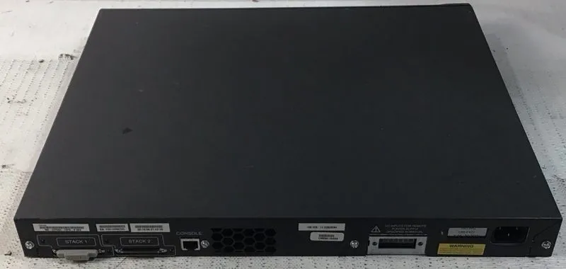 Коммутатор Cisco Catalyst 3750G PoE-24 WS-C3750G-24PS-E 24-port + 4 SFP — фото лота 3