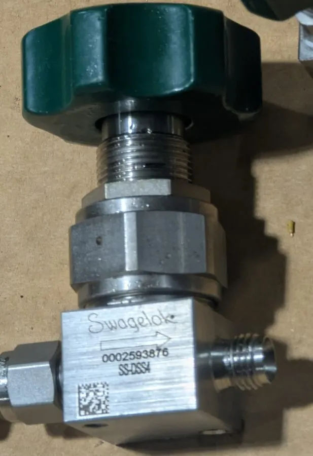 Клапан Swagelok SS-DSS4 Diaphragm Valves 1/4" Tube Fitting