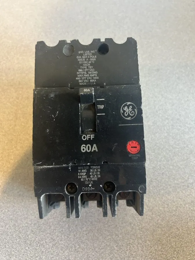 Автоматический выключатель GENERAL ELECTRIC TEY360 TEY 3 POLE 60 AMP 480v CIRCUI