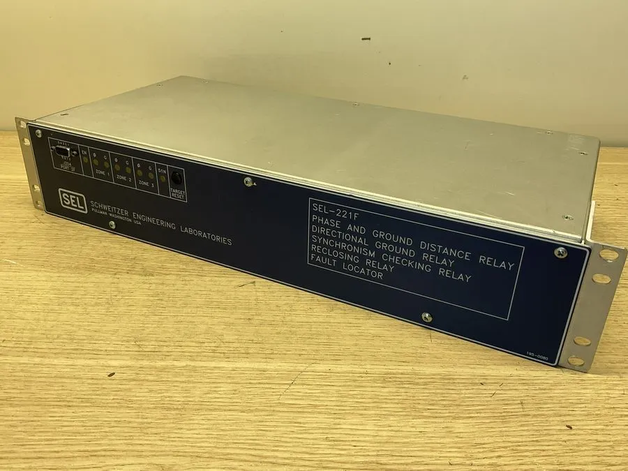 Реле защиты Schweitzer Engineering SEL-221F Phase Distance Ground Relay