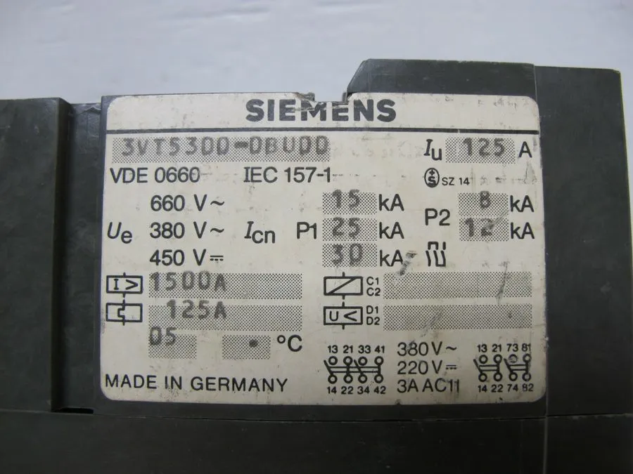 Автоматический выключатель Siemens 3VT5300-0BU00 Circuit Breaker 125A 3P — фото лота 1