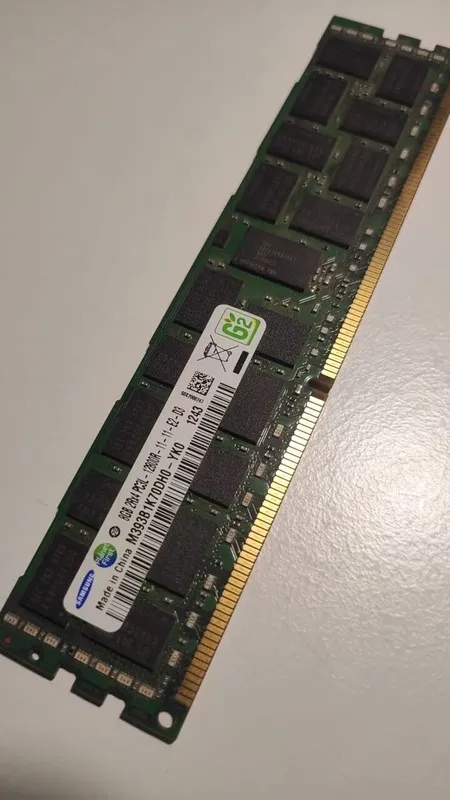 Модуль памяти 2 x 8GB Samsung M393B1K70DH0-YK0 2Rx4 PC3L-12800R DDR3 RAM (16GB i
