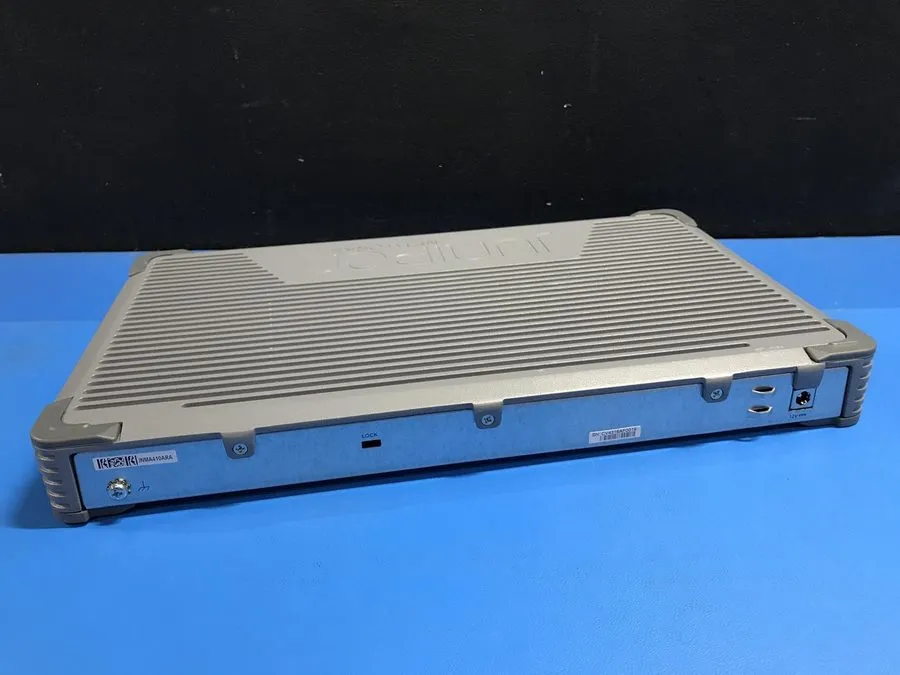 Межсетевой экран Juniper Networks SRX300 Services Desktop Security Appliance