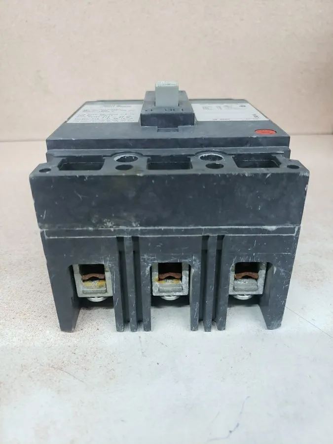Автоматический выключатель General Electric GE TED134040WL 3p 40a 480v Circuit B