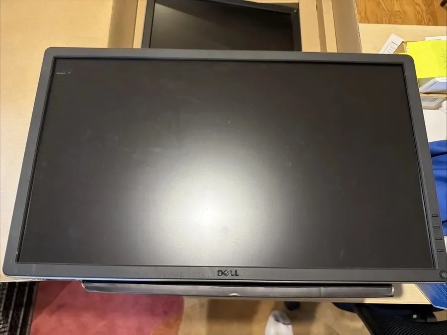 Монитор Dell UltraSharp 24'' IPS LCD Monitor (P2414H) — фото лота 1