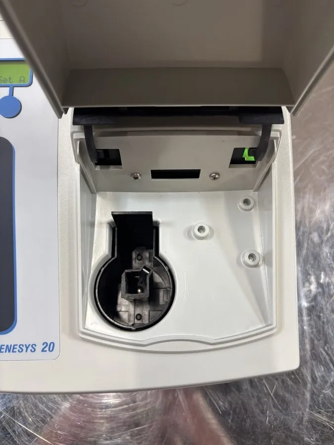 Спектрофотометр Thermo Fisher Scientific Genesys 20 Spectrophotometer 1.0AMPS 40