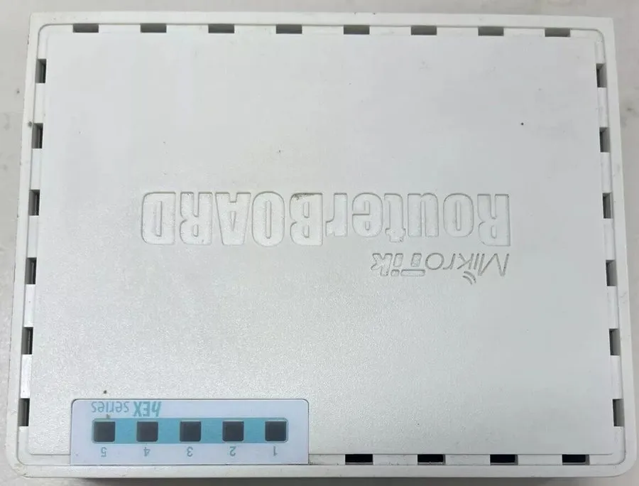Маршрутизатор ROUTERBOARD Hex Lite 5 Ports Router 5 X 10/100 Poe OSL4 RB750r2 MI