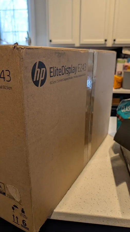 Монитор HP EliteDisplay E243 24" Monitor HD IPS Screen Silver 1FH47A8 — фото лота 1