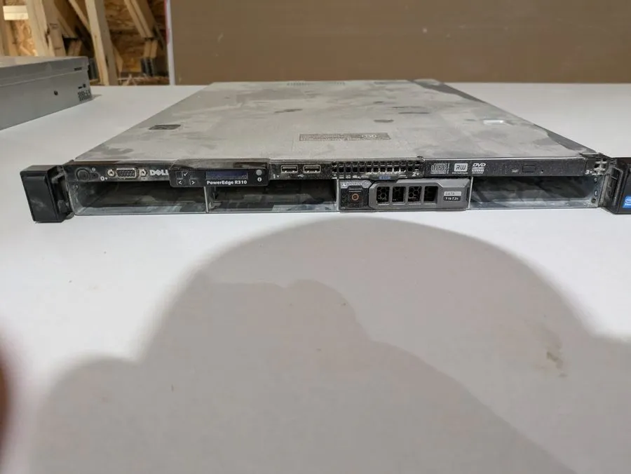 Сервер Dell PowerEdge R310 Server