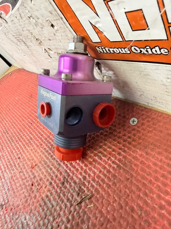 Трубопроводная арматура MagnaFuel Fuel Pressure Regulator MP-9433; 4-12psi Retur