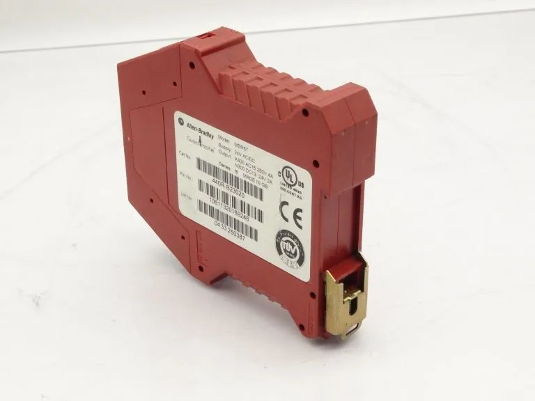 Реле безопасности MSR5T ALLEN BRADLEY 440R-B23020 GUARD MASTER MONITORING SAFETY