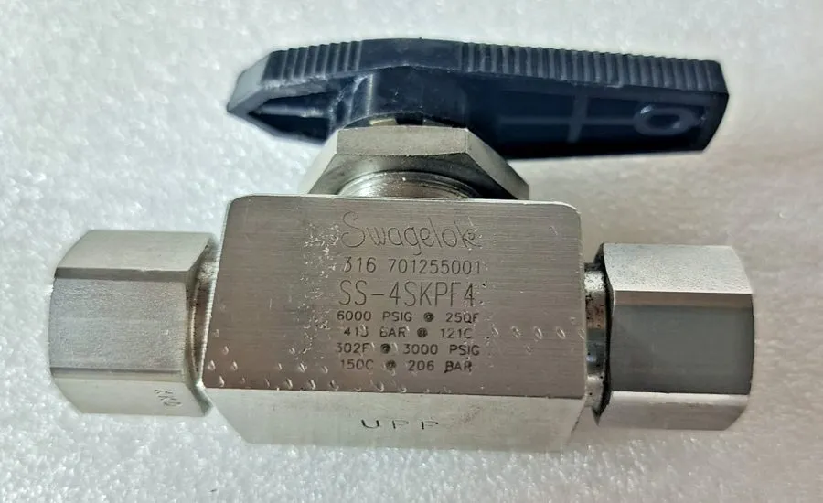 Клапан Swagelok SS-4SKPF4 Stainless Steel Multipurpose Ball Valve FNSP