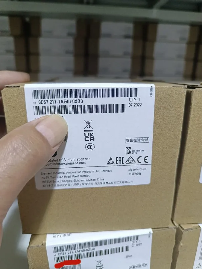 ПЛК 6ES7211-1AE40-0XB0 Siemens CPU module Shipping