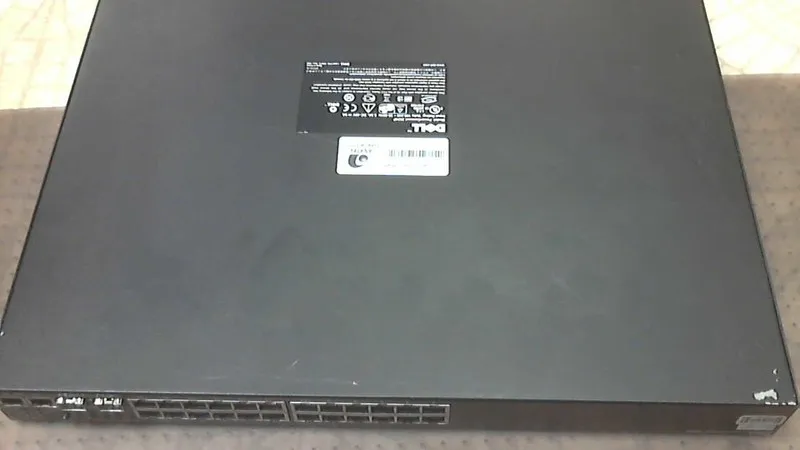 Коммутатор DELL POWERCONNECT 3524P K690K 24 PORT 10/100 POE ETHERNET SWITCH