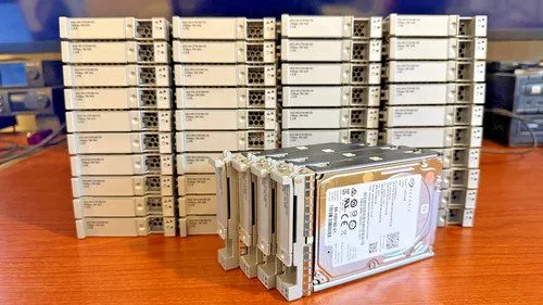Жёсткий диск Cisco UCS-HD12TB10K12G 1.2TB HDD SAS 10K RPM 12G Internal Hard Driv