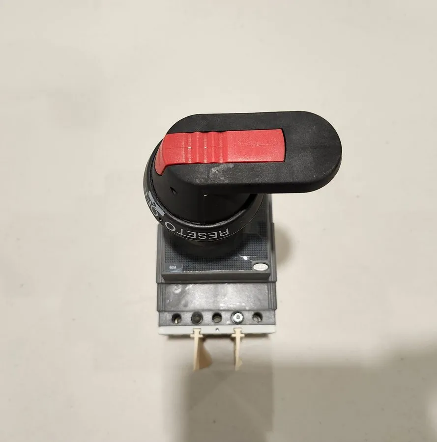 Автоматический выключатель ABB T2H100TL 100 A CIRCUIT BREAKER W/ HANDLE MECH 480 — фото лота 2