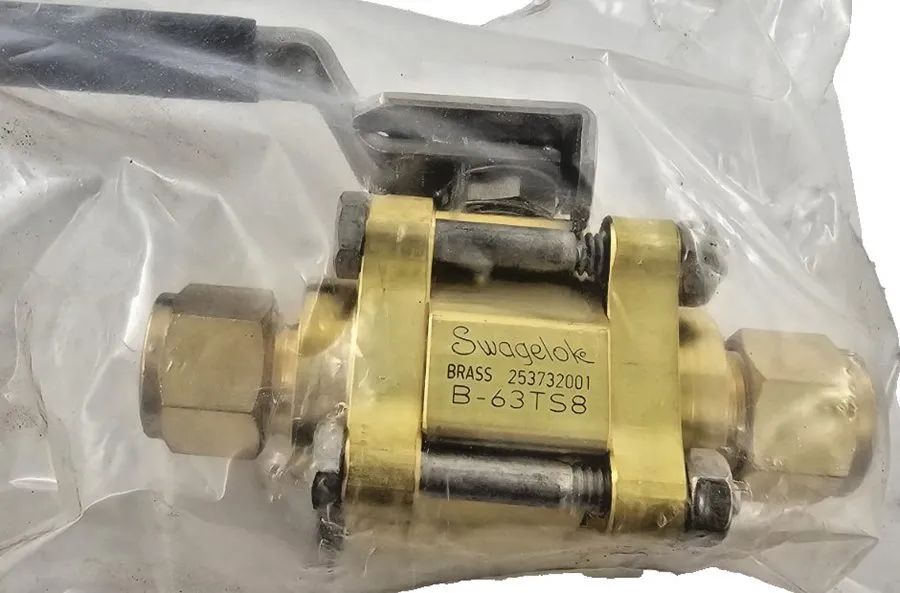 Клапан Swagelok B-63TS8 Brass 3-Piece 60 Series Ball Valve FNSP — фото лота 2