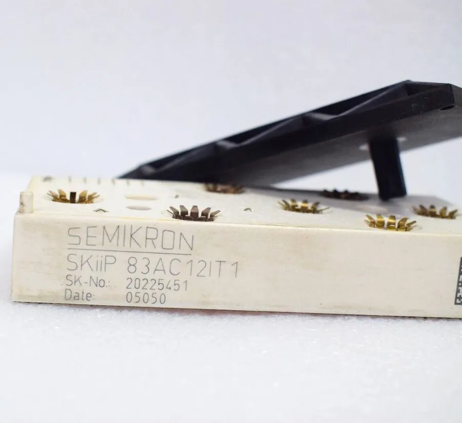 Силовой модуль IGBT SEMIKRON SKIIP 83AC12IT1 IGBT POWER MODULE SKIIP83AC12IT1