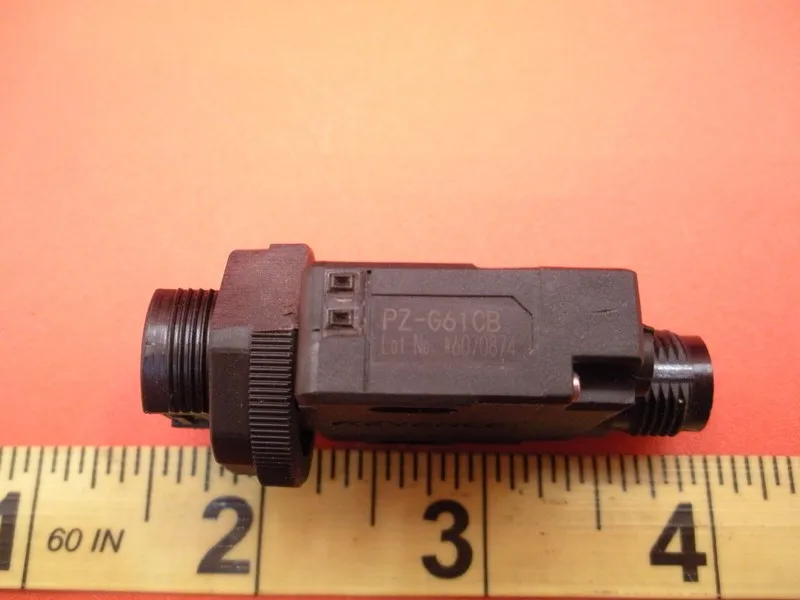 Фотоэлектрический датчик KEYENCE PZ-G61CB Photoelectric Sensor