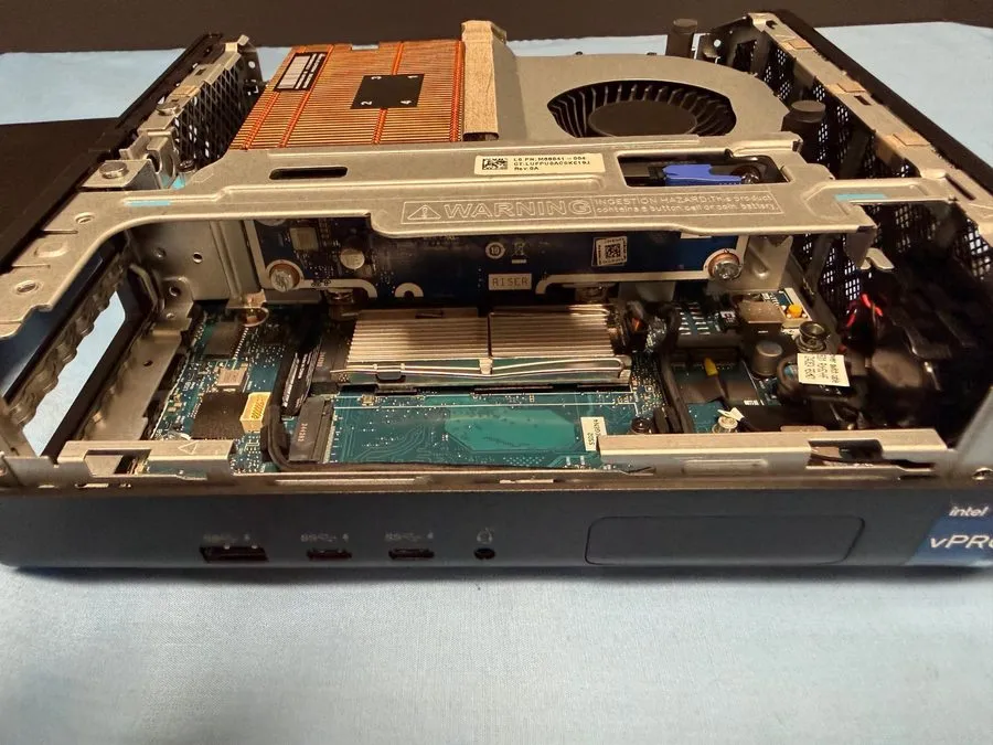 SSD-накопитель HP Z2 G9 Tower Workstation Intel i9-14900K 32GB RAM 1TB SSD W11P  — фото лота 4