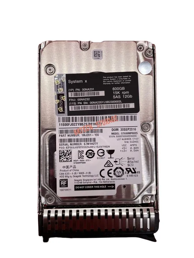 Жёсткий диск LENOVO 00NA235 00NA232 00NA231 600GB 15K RPM 12G 2.5" SFF SAS X3650