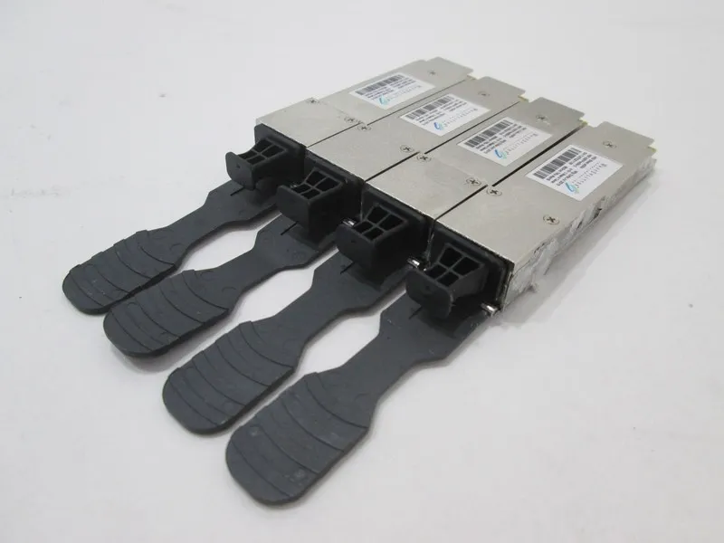 Трансивер Wavesplitter WST-QSFP+ESR4-C 40G Base QSFP+ 850nm Optical Transceiver
