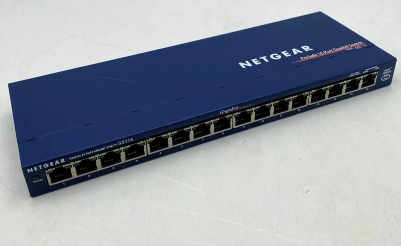 Коммутатор NetGear 16-Port Gigabit Unmanaged Switch- GS116v2