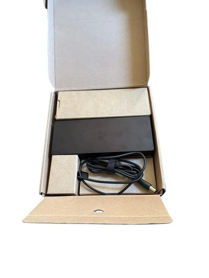 Док-станция Razer Thunderbolt 4 Chroma RC21-0169 Dock Station