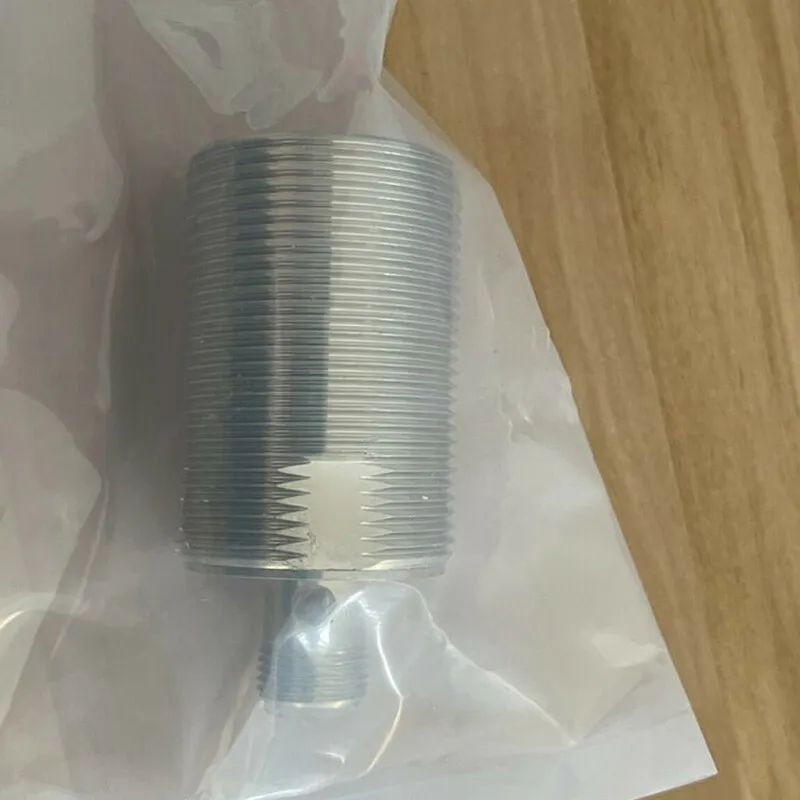 Датчик приближения Omron E2E-X10F1-M1 Proximity Sensor Switch