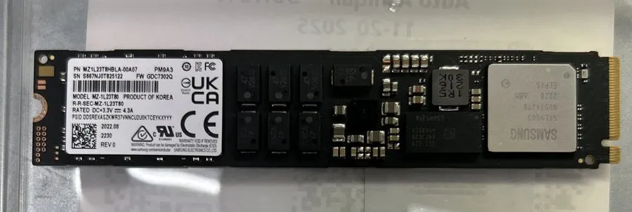SSD-накопитель Samsung PM9A3 M.2 22x110mm 3.84TB PCIe 4.0 x4 V6 NVMe SSD MZ1L23T — фото лота 1