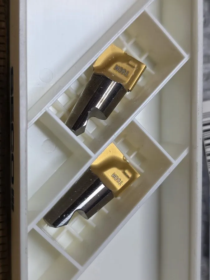 Режущий инструмент SECO MiniMaster MM10-10007-M03 Carbide EndMill Inserts T60M — фото лота 1