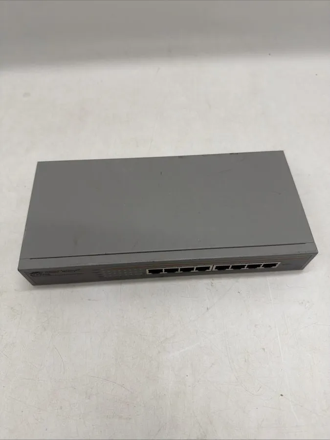 Коммутатор Allied Telesis AT-FS708 PoE 8 Port 10/100Mbps + 1 SFP Switch WORKS — фото лота 2