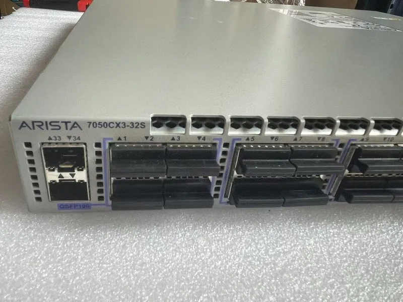 Коммутатор Arista DCS-7050CX3-32S-F, 32x100GbE QSFP+2xSFP+ Data Center Switch