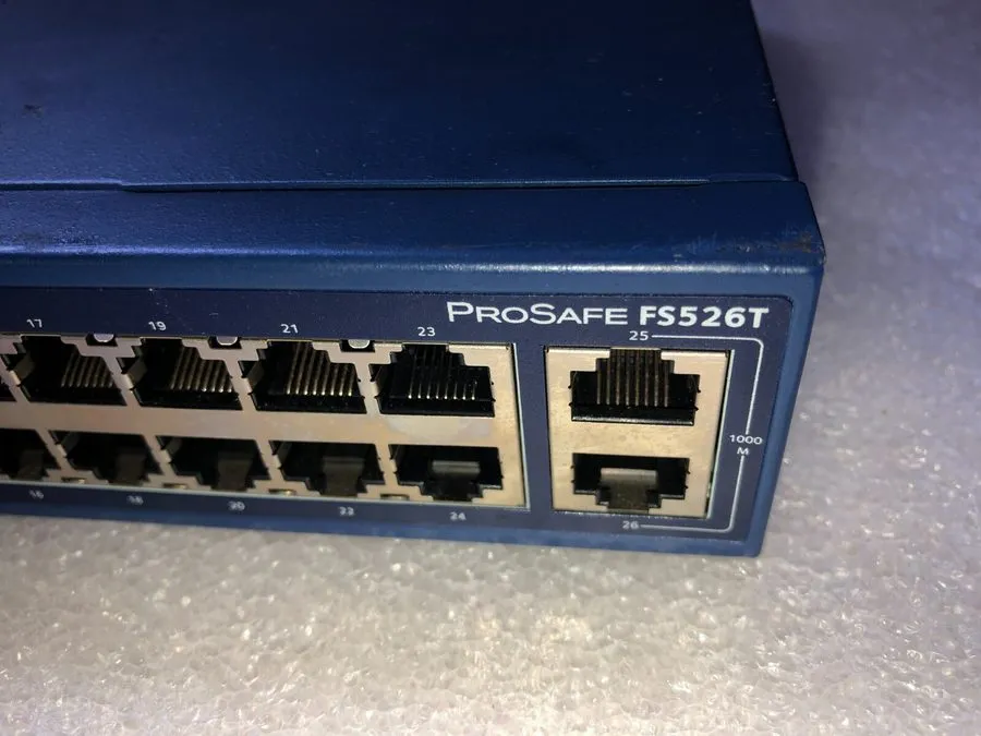 Коммутатор Netgear Prosafe FS726T Rack 24 Port 10/100 w/2 x Gigabit Ports