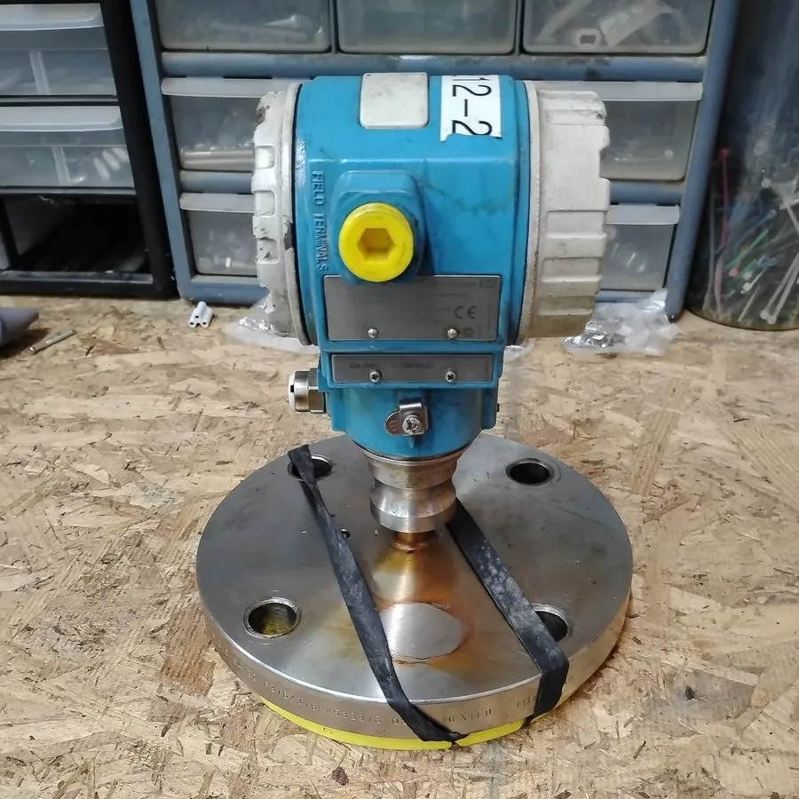 Датчик ENDRESS + HAUSER CERABAR S TRANSMITTER PMP75-22F25/101 — фото лота 1