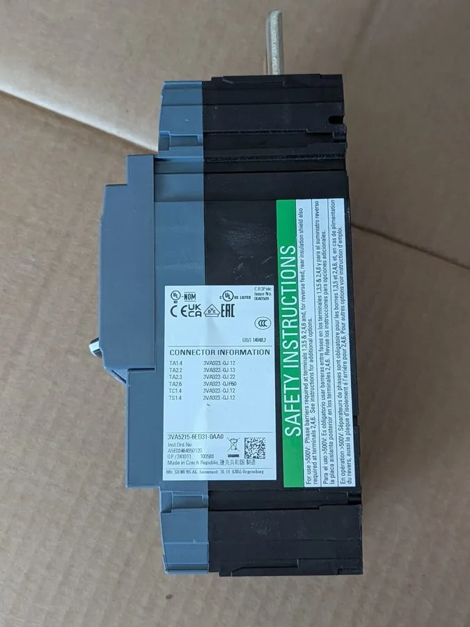 Автоматический выключатель Siemens 3VA5145-6ED31-0AA0 Circuit Breaker 45 Amp 3VA — фото лота 1
