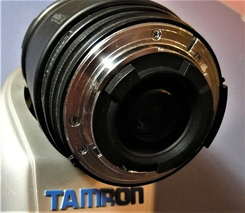 Объектив Tamron AF Aspherical 28-200mm f/3.8-5.6 Zoom Lens — фото лота 2
