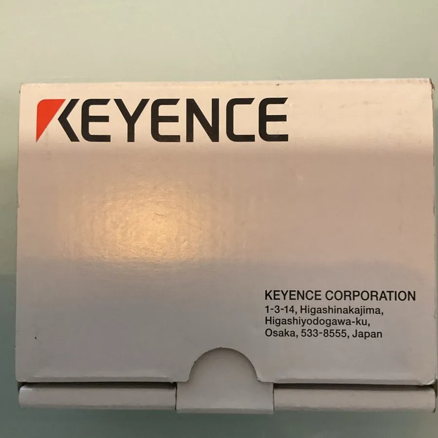 Датчик KEYENCE LR-ZB90CB LASER SENSOR 10-30VDC