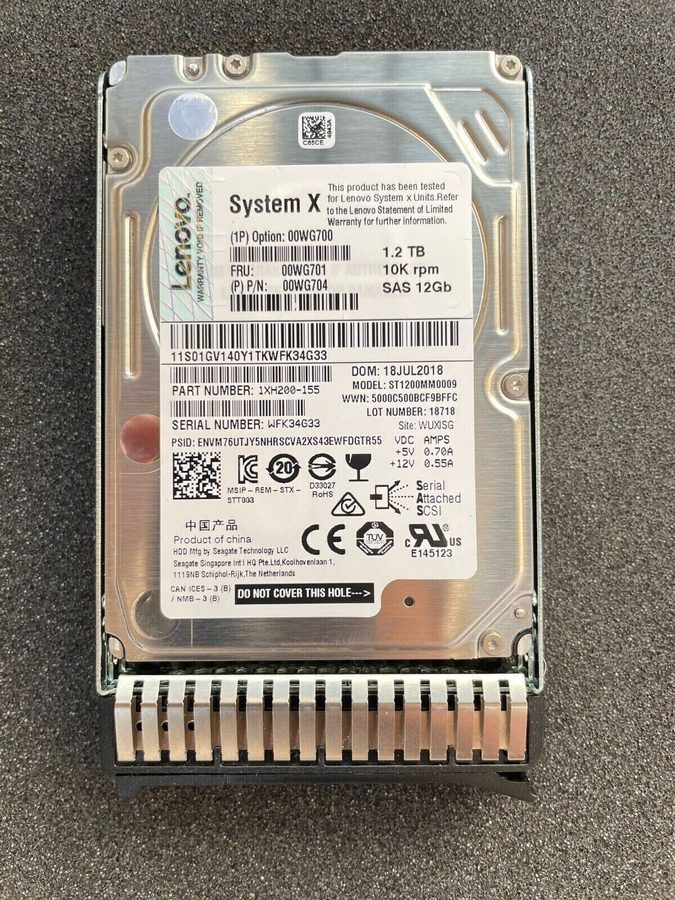 Жёсткий диск Lenovo 1.2TB 00WG701 00WG704 00WG700 10K SAS 12Gbps 2.5" G3HS HDD H