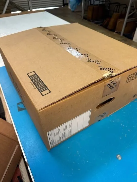 Коммутатор Cisco C9200-48T-E with Dual power supplies !
