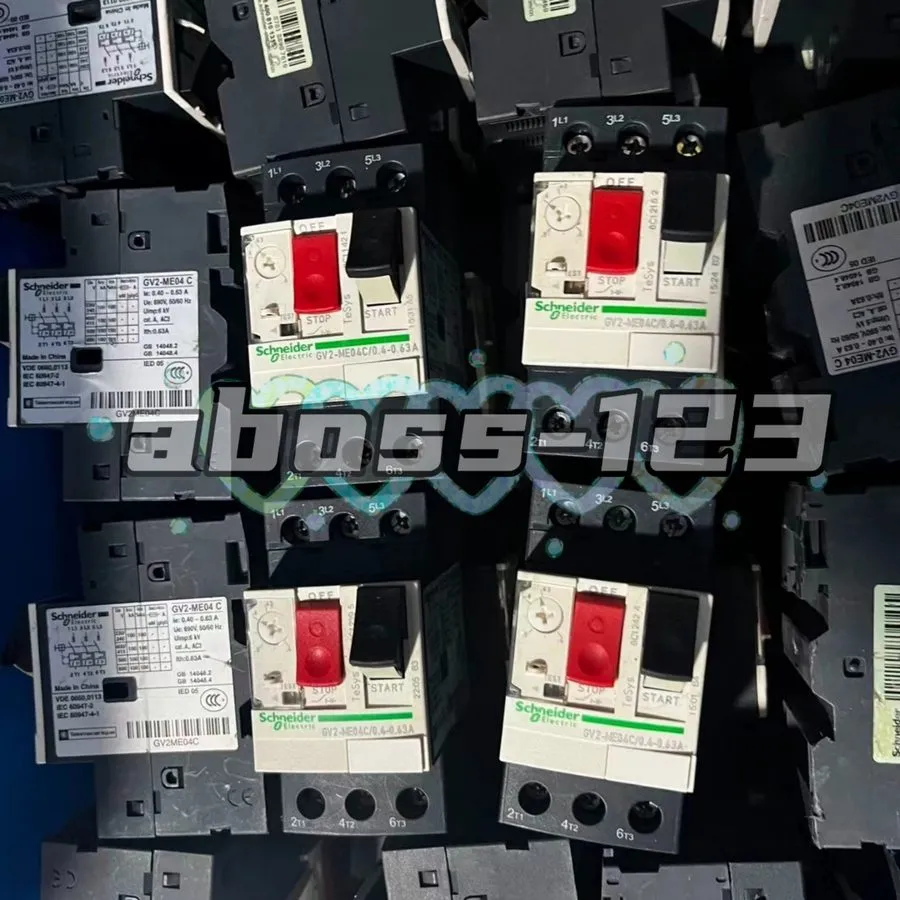 Автоматический выключатель GV2ME04C circuit breaker 0.4-0.63A