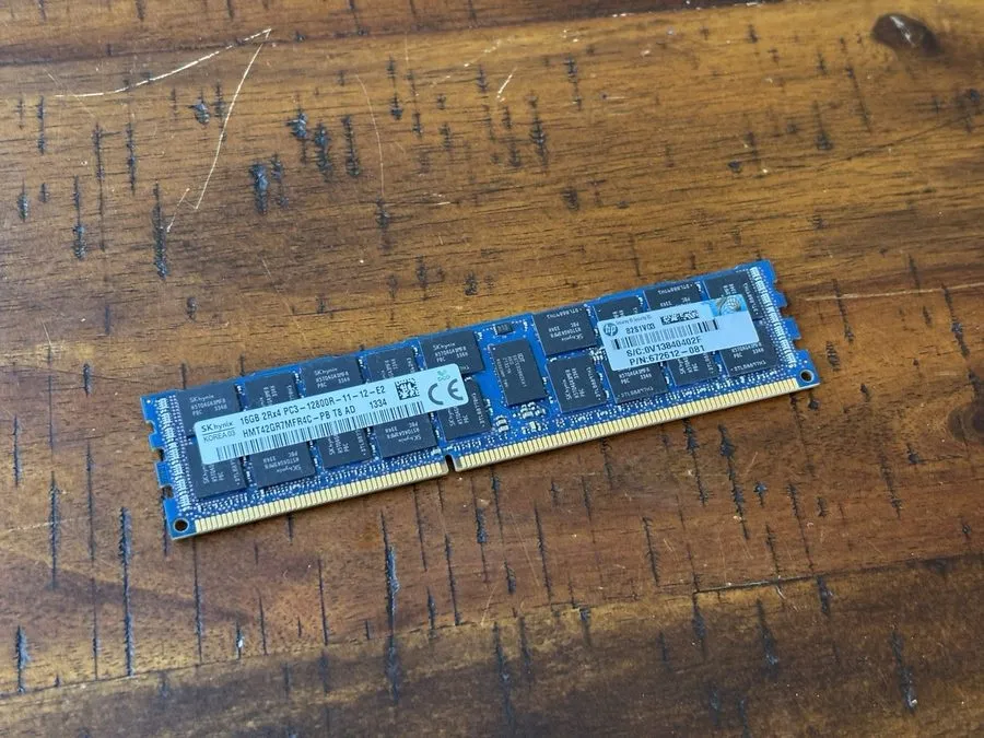 Модуль памяти 1X 16GB Hynix HMT42GR7MFR4C-PB 2Rx4 PC3-12800R DDR3 ECC REG 1.5