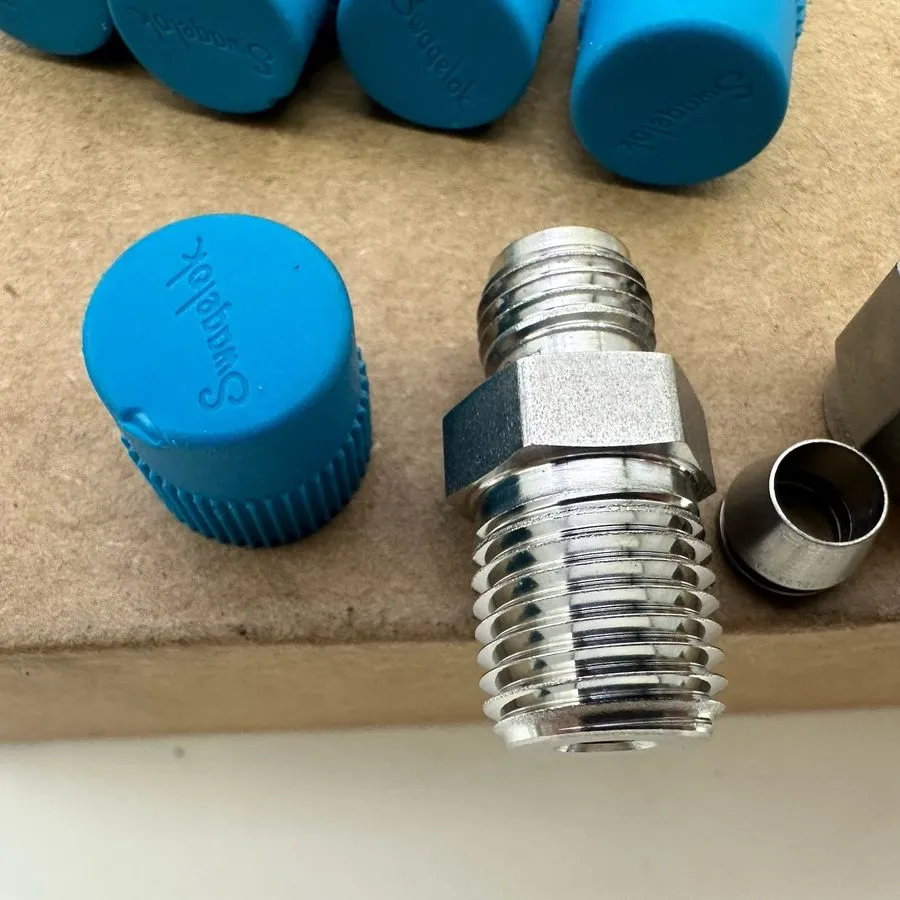 Разъём SWAGELOK SS-400-1-4 SS CONNECTOR FITTING, 1/4" TUBE x 1/4" MNPT MALE
