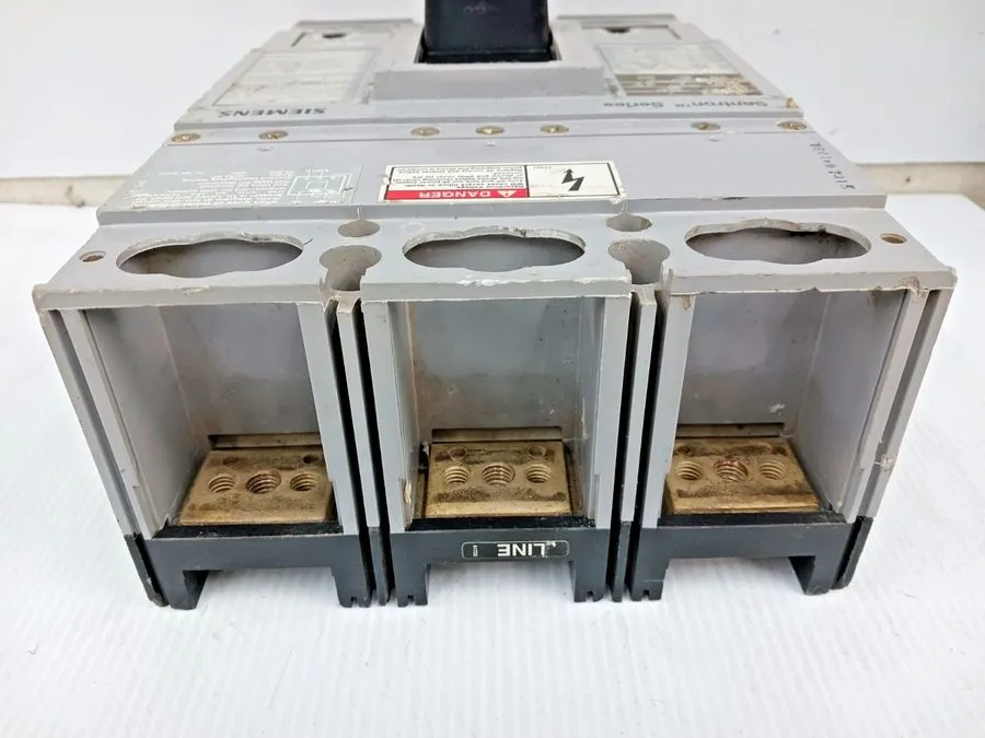 Автоматический выключатель Siemens Sentron Series 600 Amp Circuit Breaker HLD63F — фото лота 4