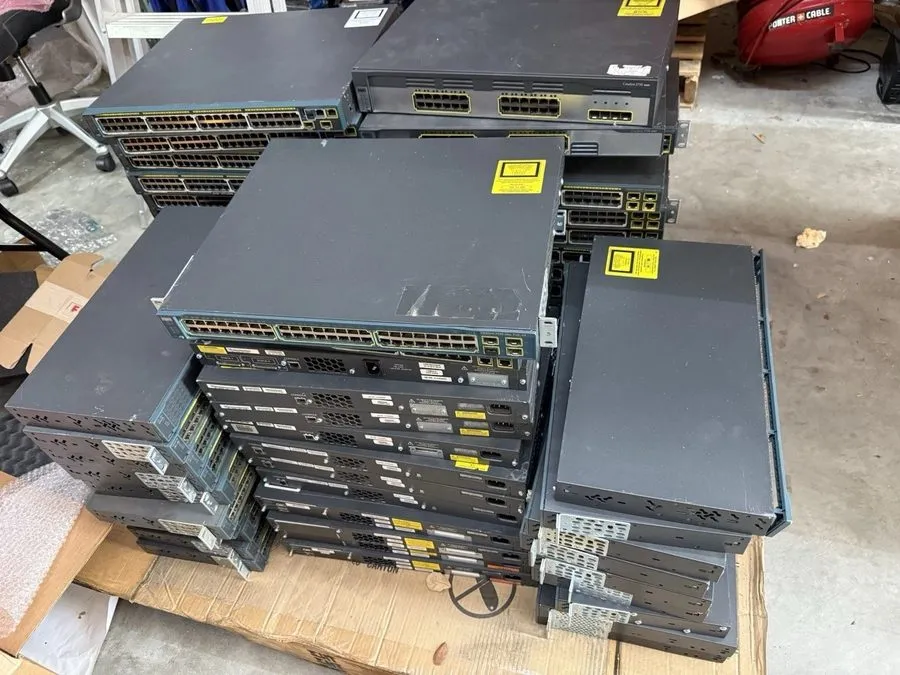 Коммутатор Cisco DS-C9396S-K9 96-Port Active 16GbE Multilayer Fabric Switch Dual
