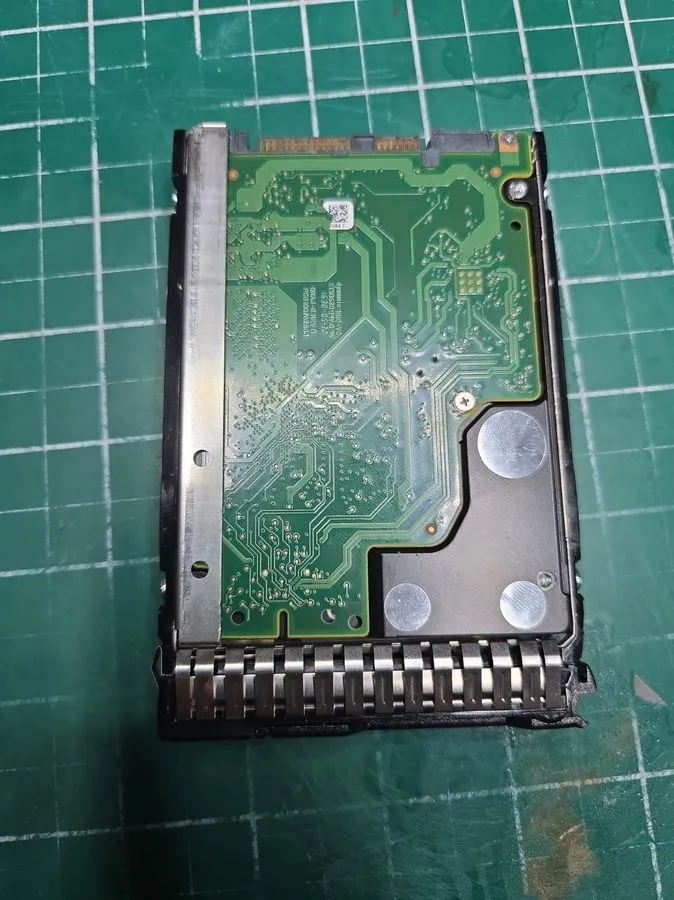 Жёсткий диск HPE EG0900JFCKB 900GB 10K SAS 2.5" HDD 781514-004 — фото лота 1
